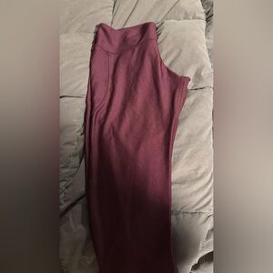 Under Armour Women's Maroon Leggings